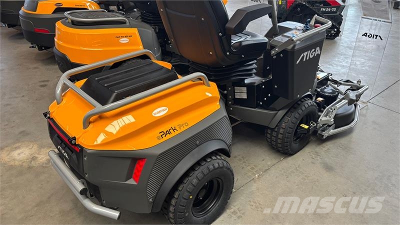 Stiga ePark Pro 100% Elektrisk ركوب الحشائش
