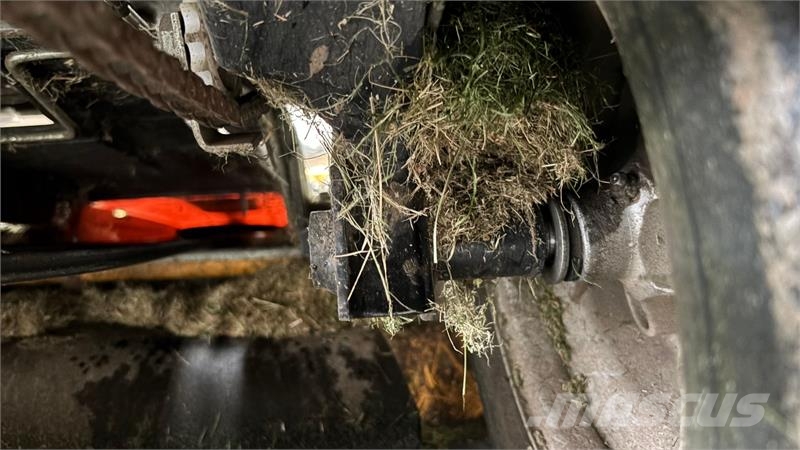Stiga PARK 520 DP Diesel - 125 klipper Ráülős fűnyírók
