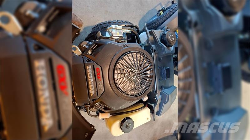 Stiga Park Pro 900 AWX Stiga Park Pro 900 AWX ماكينات زراعية - غير ذلك