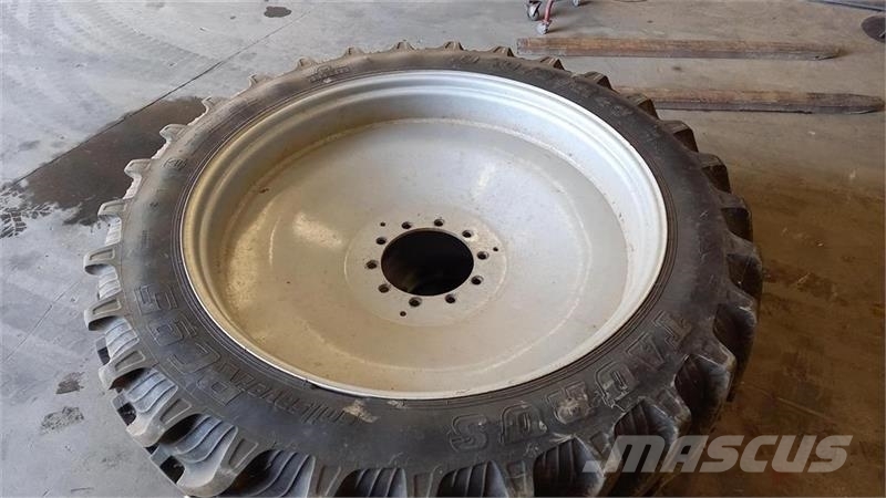 Taurus Sprøjtehjul 340/85R48 Taurus RC95. الإطارات والعجلات والحافات