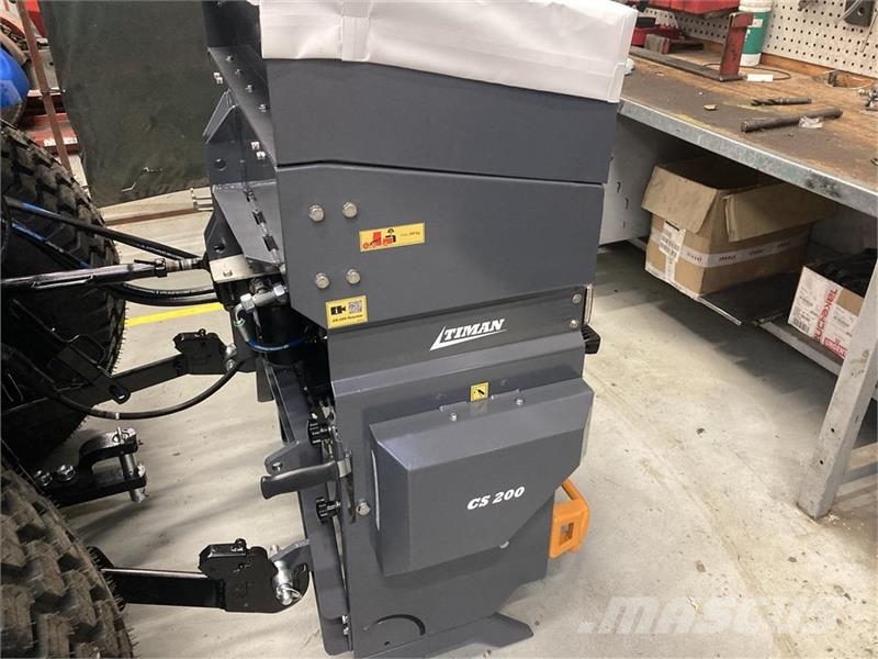 Timan CS-200 Combispreder 300 liter til traktor Trosilci peska in soli