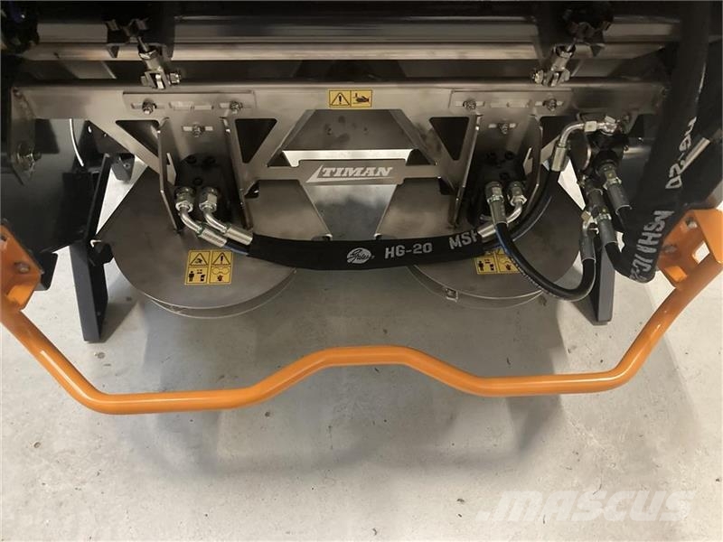 Timan CS-200 Combispreder 300 liter til traktor Trosilci peska in soli