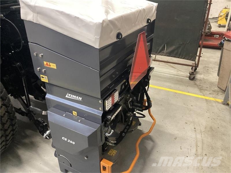 Timan CS-200 Combispreder 300 liter til traktor Trosilci peska in soli