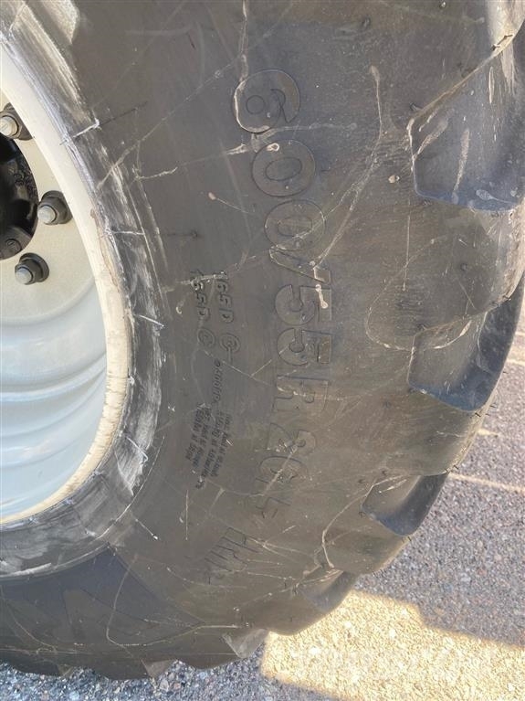 Vredestein 600/55 R26.5 Reifen