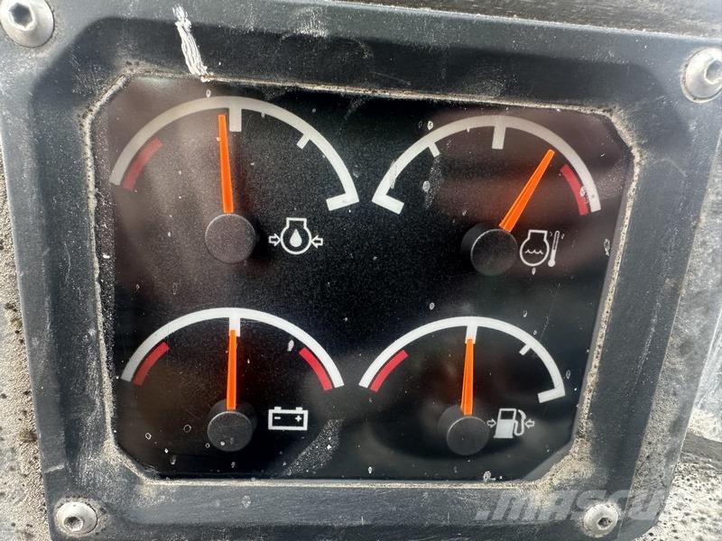 Atlas Copco CM-760D معدات البناء - غير ذلك