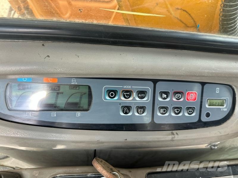 CASE CX130 Rupsgraafmachines