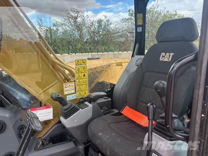 CAT 310 Mini bagri <7t