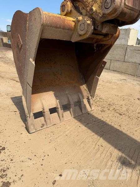 CAT 320DL Escavadeiras de esteiras