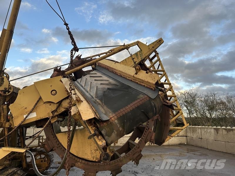 Cleveland / CAT 400 Wheel Trencher lánctalpas dózerek
