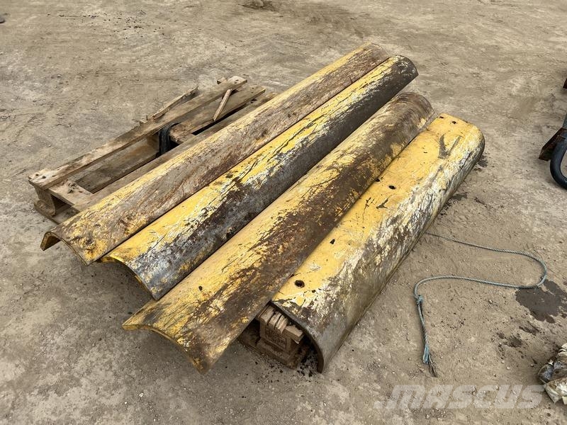  Demolition Side Skirts Muut koneet