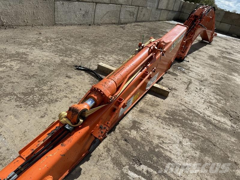 Hitachi ZX130 Верижен екскаватор