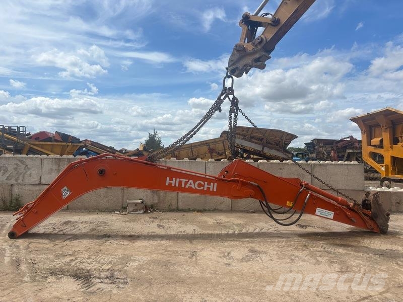 Hitachi ZX130 Kāpurķēžu ekskavatori