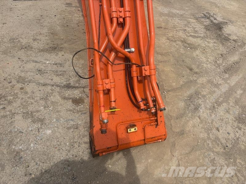 Hitachi ZX130 Kāpurķēžu ekskavatori
