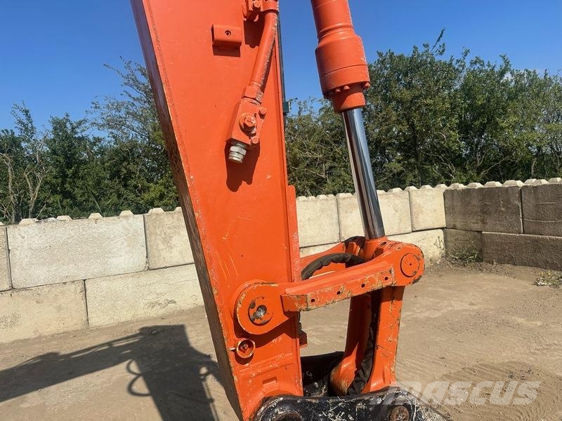 Hitachi ZX130 Excavadoras sobre orugas