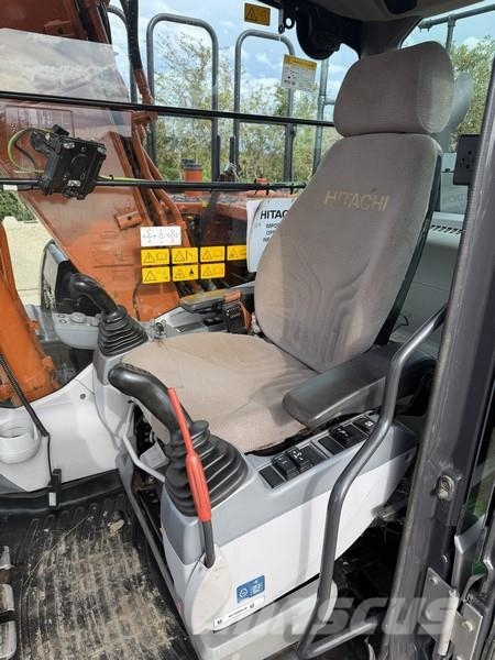 Hitachi ZX130 Excavadoras sobre orugas