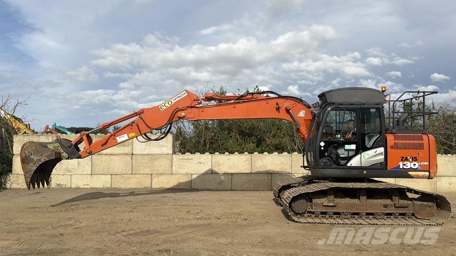 Hitachi ZX130 Excavadoras sobre orugas