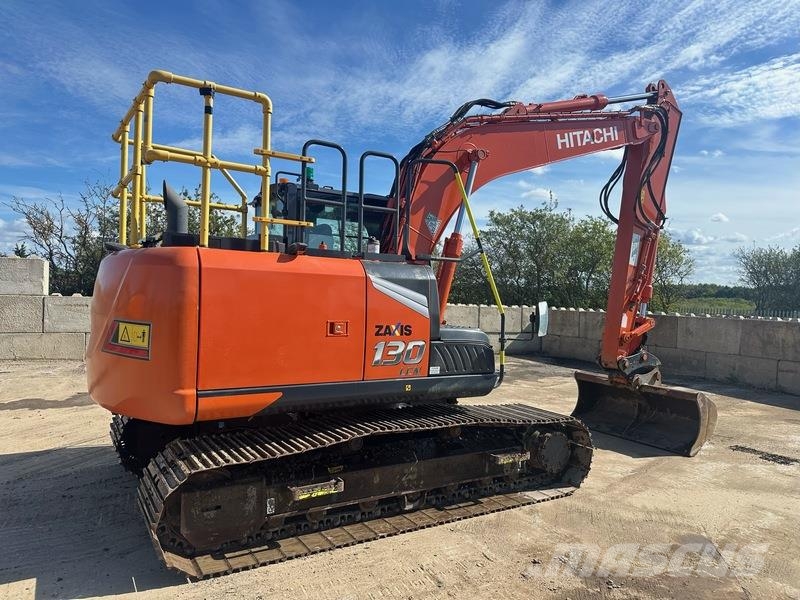 Hitachi ZX130 Excavadoras sobre orugas