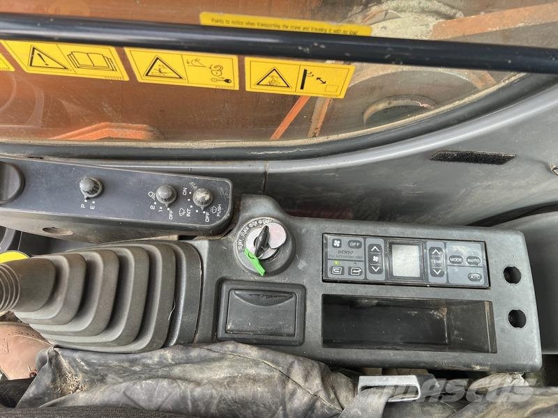 Hitachi ZX160LCT CRANE, 2007, United Kingdom - Used crawler Cranes