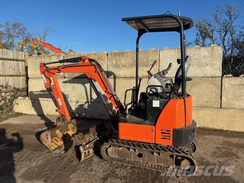 Hitachi ZX19 Minikaivukoneet < 7t
