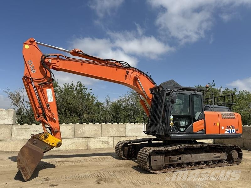 Hitachi ZX210LC-6 حفارات زحافة