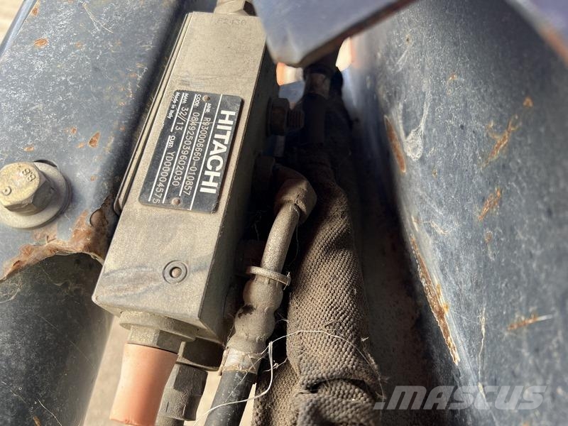 Hitachi ZX48U-5A CLR Mini bageri <7t