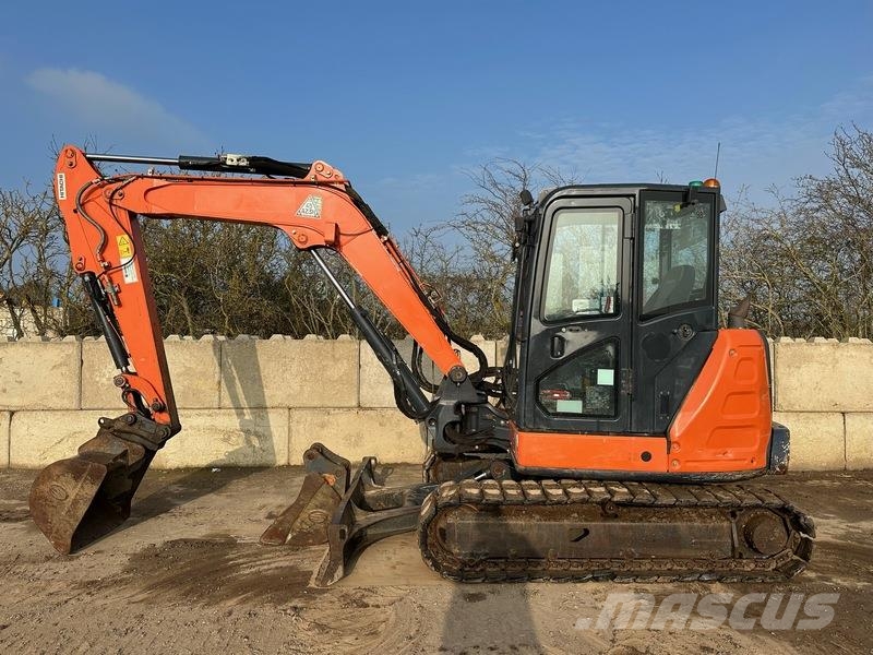 Hitachi ZX65 Midigrävmaskiner 7t - 12t