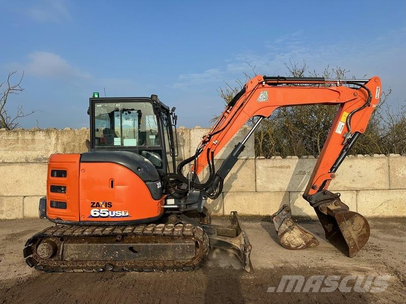 Hitachi ZX65 Midigrävmaskiner 7t - 12t