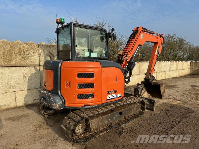 Hitachi ZX65 Midigrävmaskiner 7t - 12t