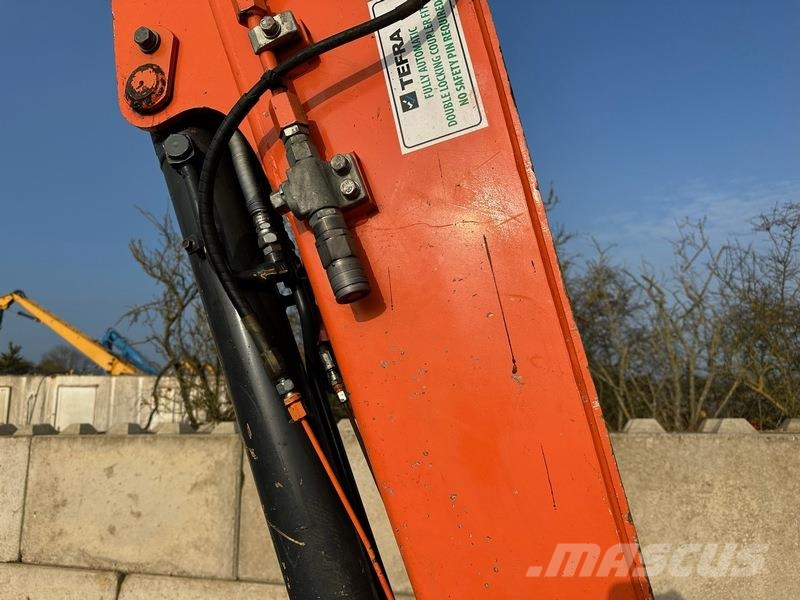 Hitachi ZX65 Midigrävmaskiner 7t - 12t