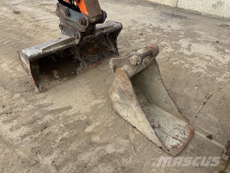 Hitachi ZX85USB-5A Minibagger < 7t