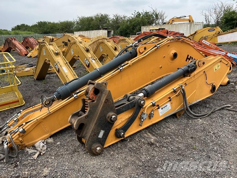Hyundai BOOM AND STICK SUITABLE TO FIT HYUNDAI HX235 Utilaje construcții - Altele