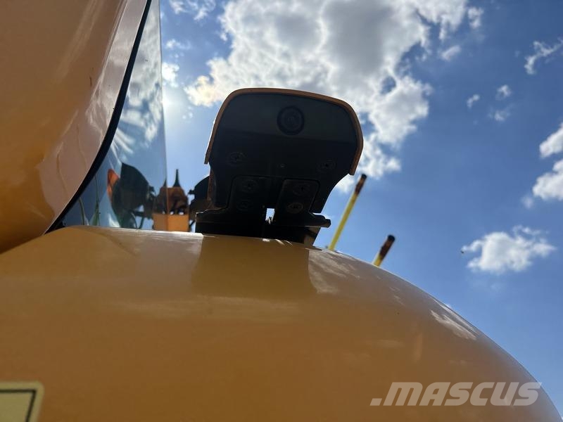 Hyundai HX130LCR Bageri guseničari