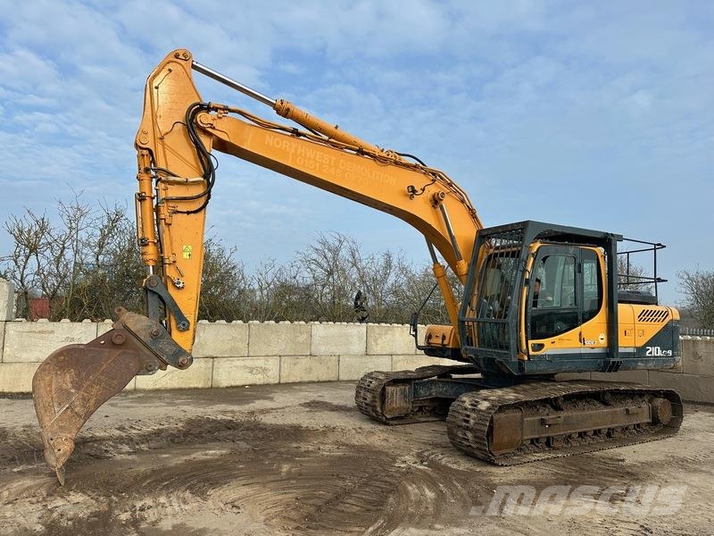 Hyundai R210 Гусеничні екскаватори