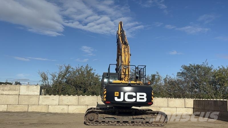 JCB JS220 LC Kāpurķēžu ekskavatori