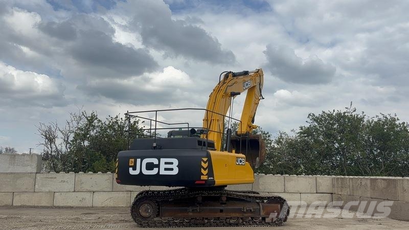 JCB JS330 LC حفارات زحافة