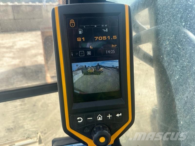JCB JS370 LC T4 Crawler excavators