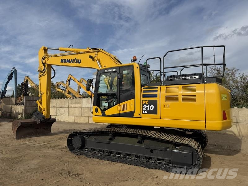 Komatsu PC210LC-11 Гусеничные экскаваторы