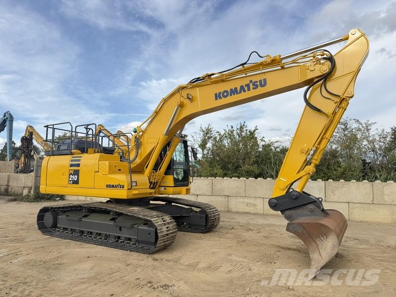 Komatsu PC210LC-11 Гусеничные экскаваторы