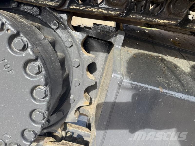 Komatsu PC210LC-11 Гусеничные экскаваторы