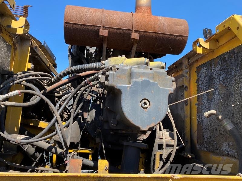 Komatsu PC450LC-8 Crawler excavators