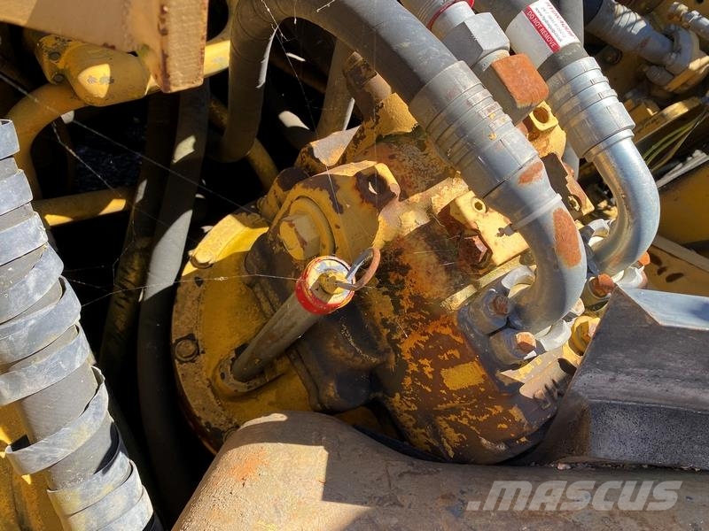 Komatsu PC450LC-8 Crawler excavators