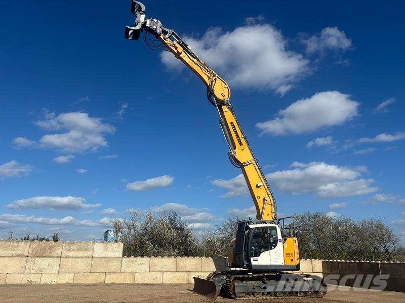 Liebherr R926 Compact High Reach Demoliton Excavator Gravemaskiner for riving