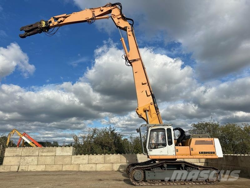 Liebherr R944 V Rivningsgrävare