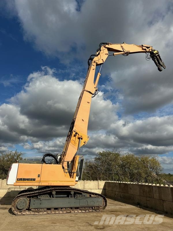 Liebherr R944 V Rivningsgrävare