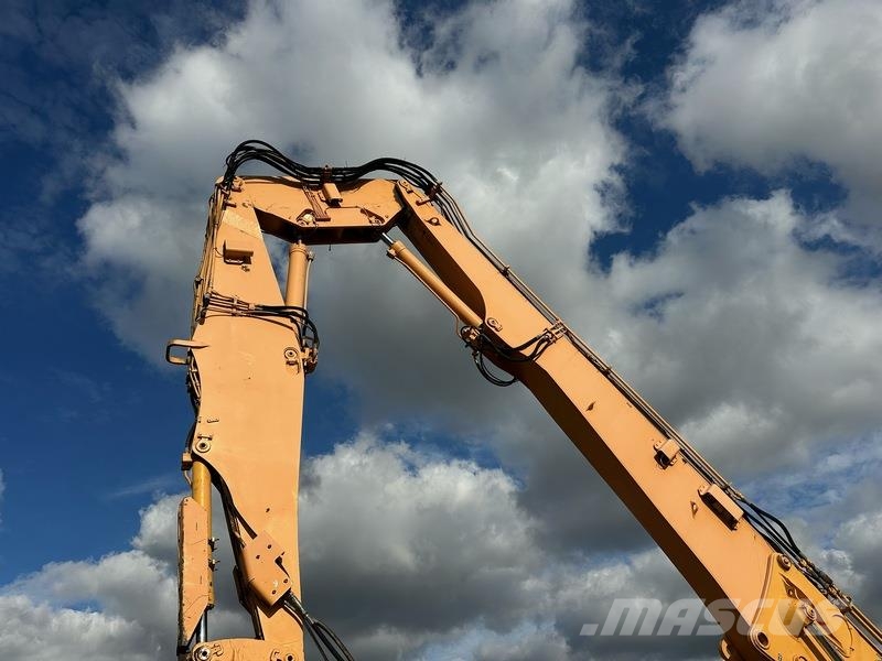 Liebherr R944 V Rivningsgrävare