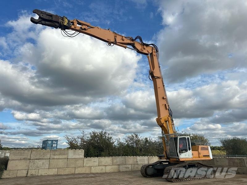 Liebherr R944 V Rivningsgrävare