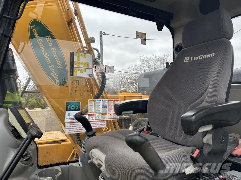LiuGong CLG915 with Blade Crawler excavators