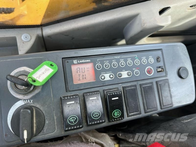 LiuGong CLG924E 履带挖掘机