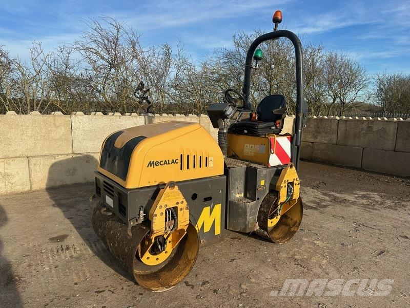 Mecalac TV1200 أخرى