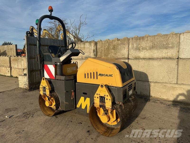 Mecalac TV1200 أخرى